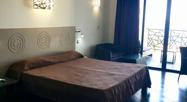 Полулюкс Hotel de la Poste