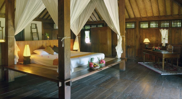 Вилла Joglo рядом с пляжем Desa Dunia Beda Resort