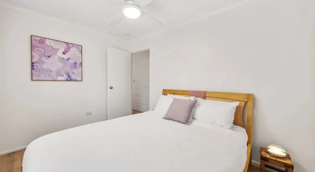 Family Home Near Cafes and Surf Beaches