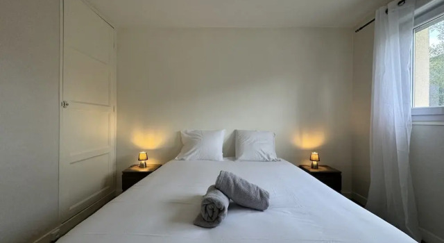 Apartment Near Le Mans Circuit, Забронировать Апартаменты/квартира Ле-Ман Sarthe, рядом с Musee Vert