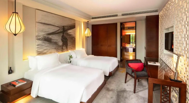 Grande Casal quarto varanda e com vista para o jardim Angsana Lang Co