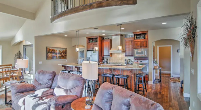'bella Greens' Spacious Sturgis Home w/ Large Deck