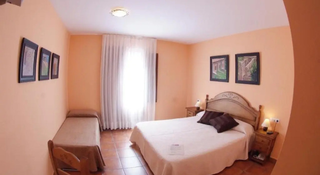 Трёхместный номер Standard Hotel Casa Duaner