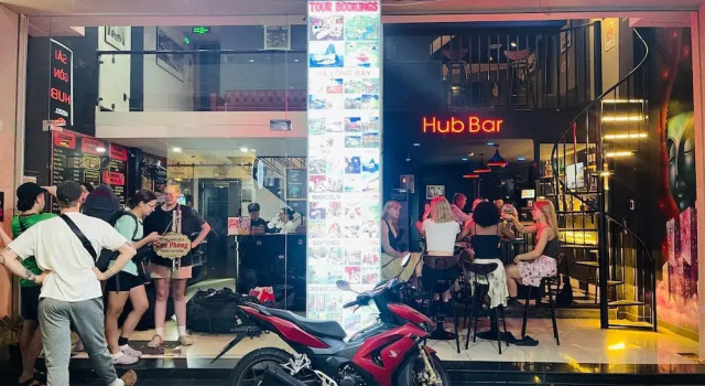 Sai Gon Hub Hostel & Bar, Забронировать Хостел Хостелы Района 1, рядом с Дворец Независимости, Хостел