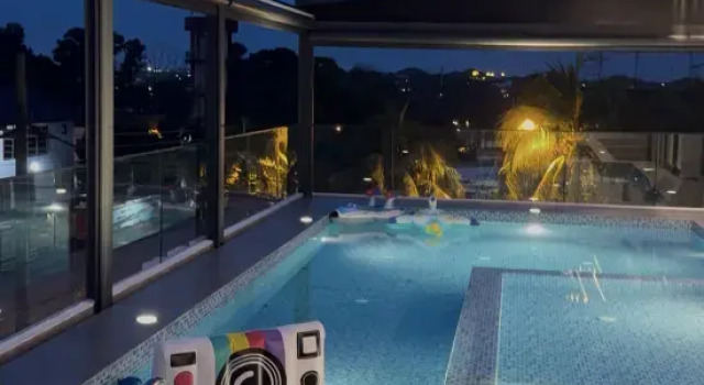 Sky Pool Event Garden Koey, Varaa Hotelli Hotellit Johor pysäköinnillä, Pysäköinti