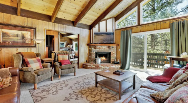 Rustic Retreat #2419