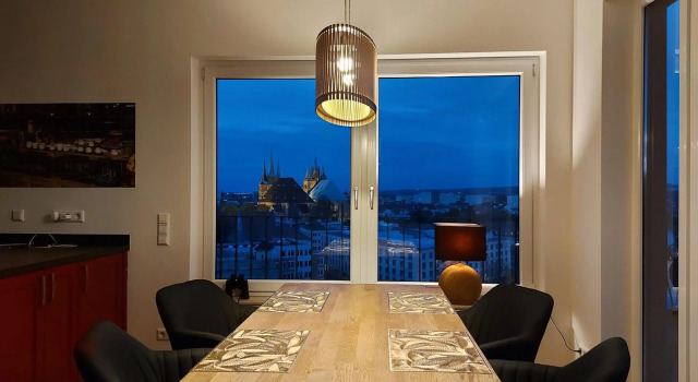 AT THE TOP - Penthouse über den Dächern der Stadt, Забронировать Отель Отели Эрфурта с парковкой, рядом с Августинский монастырь, Парковка