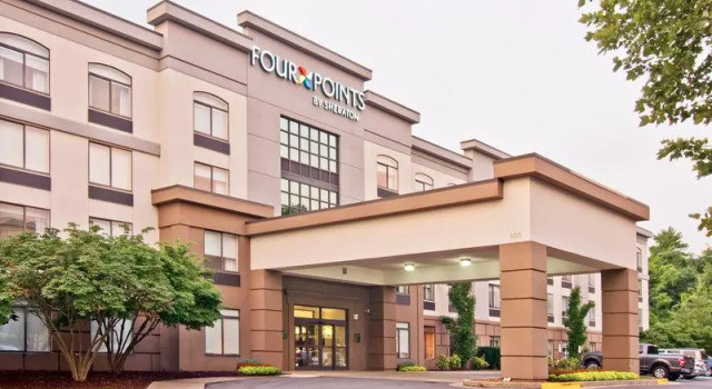 Семейный люкс Four Points by Sheraton Nashville Airport
