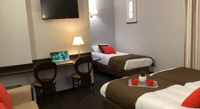 Трёхместный семейный номер Standard Hôtel Alliance