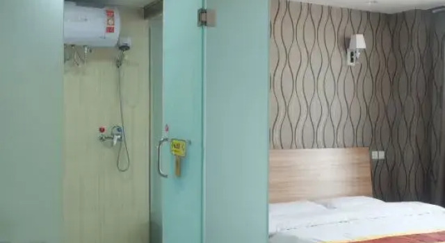 Hongdu Hotel (Korla Beishan Road Branch), Rezerwuj Hotel Hotele w Korla z parkingiem, Parking