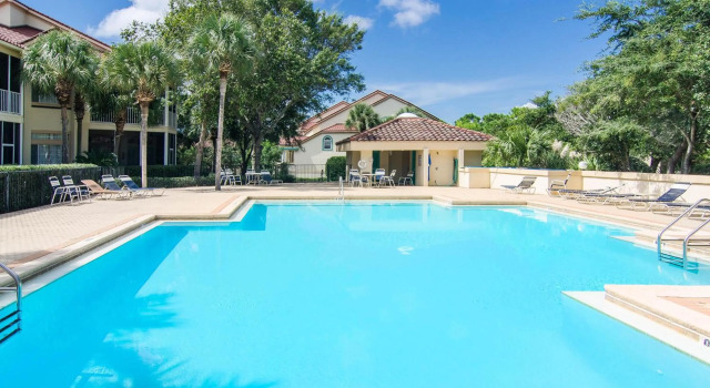 Tivoli 5230, Varaa Hotelli Miramar Beach Emerald Coast