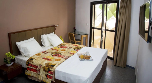 Wakola Hotel Fass Dakar, Reservar Hotel Hotéis em Dakar com piscina, perto de Magic Land, Piscina
