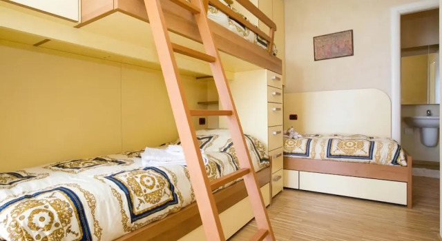 Семейные апартаменты с балконом и с видом на озеро Casa Bel Tramonto