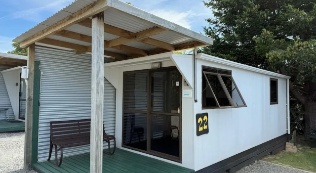 Двухместный номер Standard с балконом Pictons Waikawa Bay Holiday Park