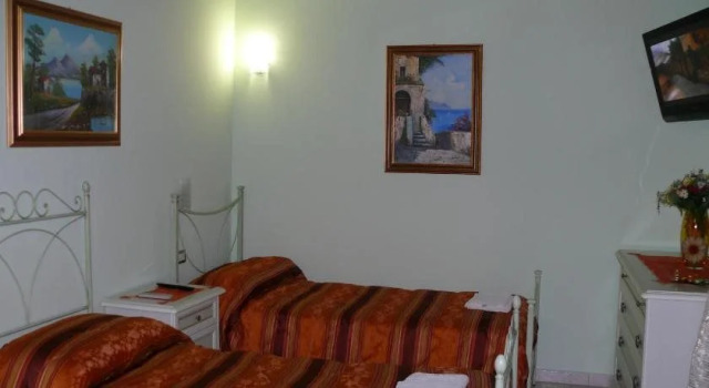 B&B La Vecchia Stazione, Varaa Bed and Breakfast Gioiosa Ionica Calabria