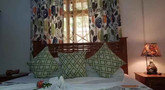 Standaard Tweepersoons Familie kamer Buisson Guesthouse