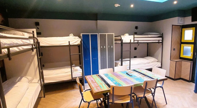 Номер Standard Heart of Amsterdam Hostel