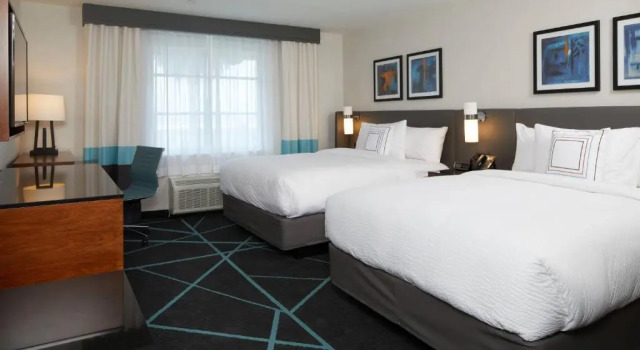 Четырёхместный номер Standard Fairfield Inn & Suites By Marriott Camarillo