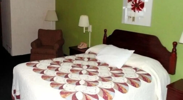 Номер Standard West Park Inn