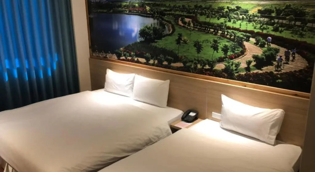 Семейный номер Standard 綺麗商旅園區館