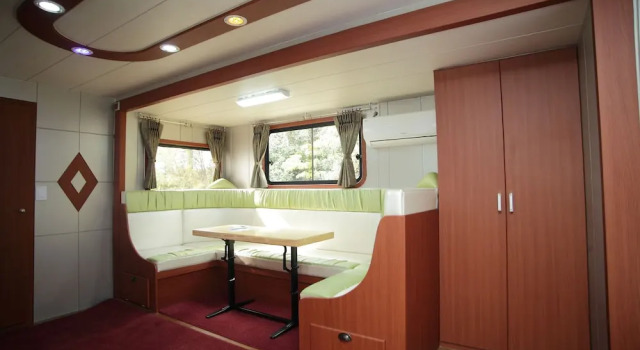 Pamping Jeju Caravan, Забронировать Отель Отели Согвипхо с парковкой, Парковка