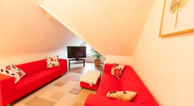 Bright, Airy 2BR Ealing Broadway Flat for 4, Забронировать Отель Отели Англии 3 звезды, 3*