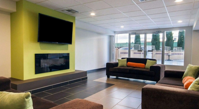 Quality Inn & Suites El Paso, Rezerwuj Hotel Hotele w El Paso z parkingiem, Parking
