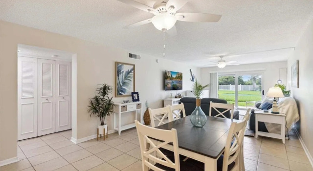 Семейный номер Standard рядом с пляжем Cocoa Beach Towers - Oceanfront Resort with Heated Pool, Tennis Steps from the Pier