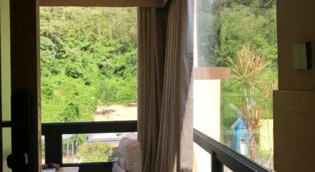 Sunrise Valley Villa