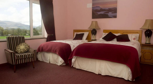 Reeks View, Book Hotel Hotels in Kerry with Parking, Parking