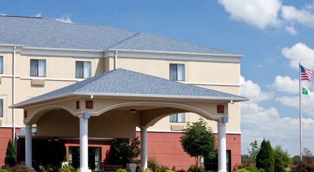 Holiday Inn Express Hotel & Suites Lonoke I-40, Boek Hotel Hotels in Missouri met zwembad, Zwembad