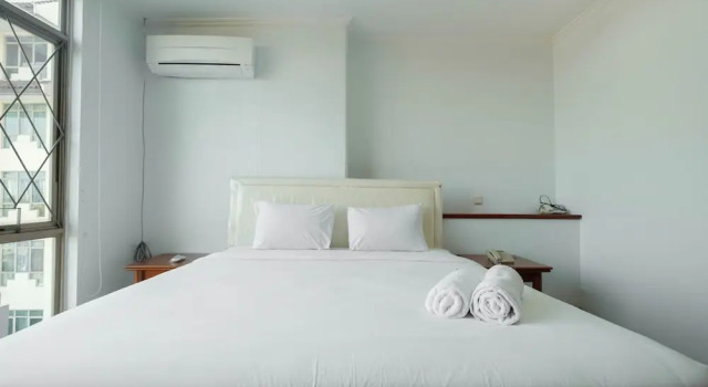 Fully Furnished and Cozy 2BR at Pondok Klub Villa Apartment, Book Apartment Jakarta Jakarta Province