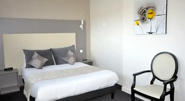 Номер Superior BRIT HOTEL CONFORT ALEXIA - La Souterraine