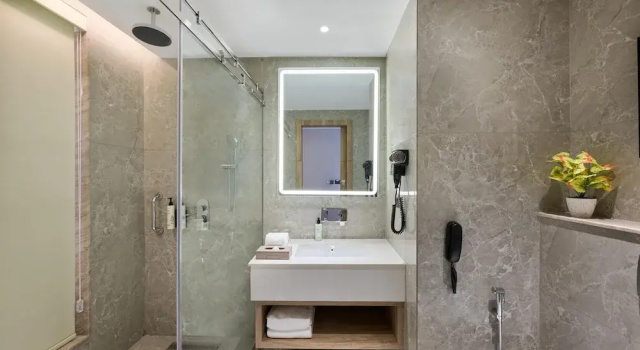 Номер Premium Riviera Sarovar Portico Pathankot