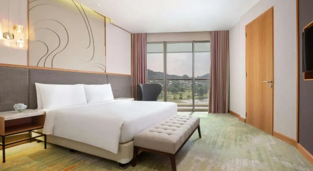 Двухместный номер Deluxe Radisson Golf & Convention Center Batam