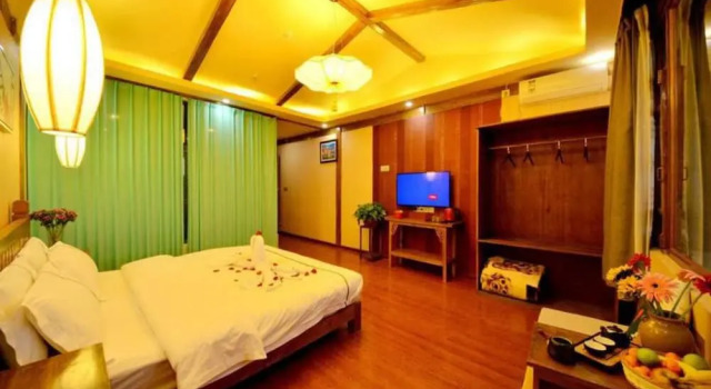 鳳祥客栈 云栖别院 Fengxiang Snow Mountain-view Inn Inn, Забронировать Отель Лицзян Юньнань, рядом с Улица Сквер-стрит Древнего города Даянь