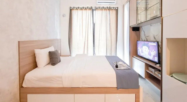 Modern Earth Tone Minimalist Studio At Sky House Bsd Apartment