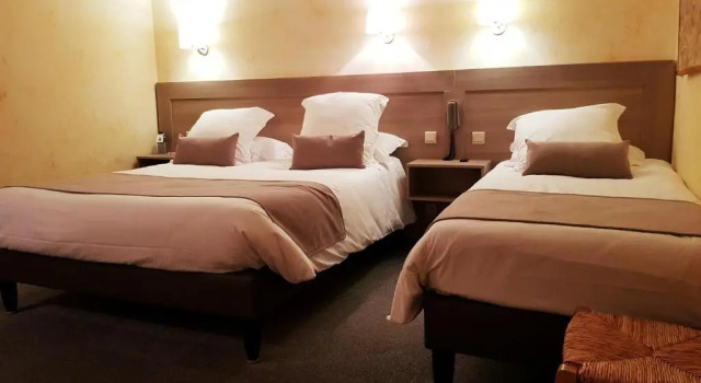 Номер Standard Hostellerie dHéloïse Logis