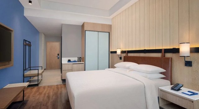 Four Points by Sheraton Nashik, Забронировать Отель Отели Насик 3 звезды, 3*