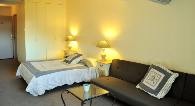 Номер Superior Logis Hôtel la Vallée de lArc