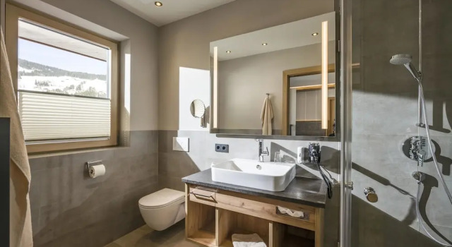 Одноместный номер Premium с балконом и с видом на горы Hotel Zentral ****superior
