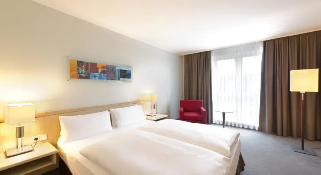 Park Inn by Radisson Düsseldorf Kaarst, Забронировать Отель Отели Карста 4 звезды, 4*