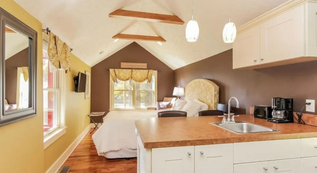 The Oriole - Studio Apartment, Sleeps 2, Varaa Huoneisto Saugatuck Michigan
