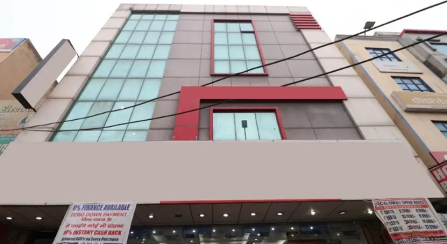 Hotel Relax by OYO Rooms, Забронировать Отель Амбала штат Харьяна