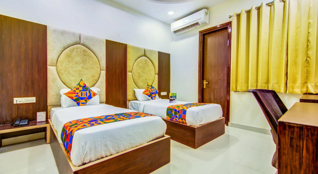 FabHotel Nayyar Inn II