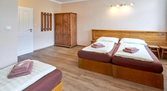 Четырёхместный номер Standard Relax hotel Valaška
