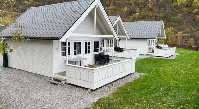 Коттедж Holiday Home in Kinsarvik With Lake View