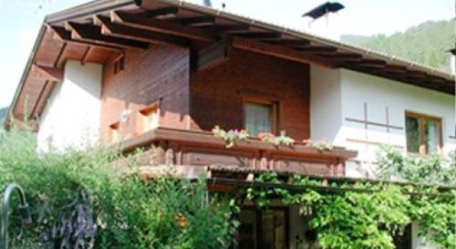 Ferienwohnungen Steinlechner, Reservar Hotel Prutz Tirol
