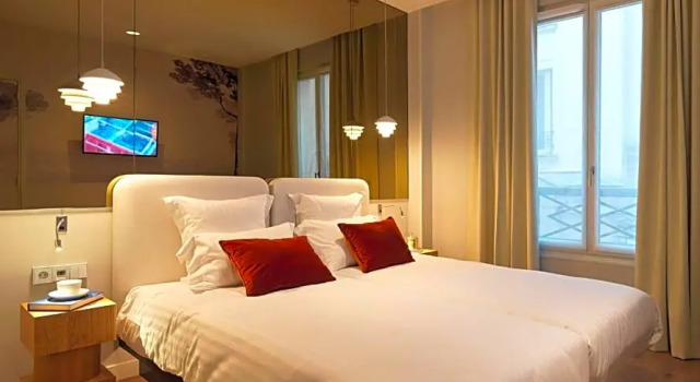 Семейный номер Standard Le Katorze Hôtel