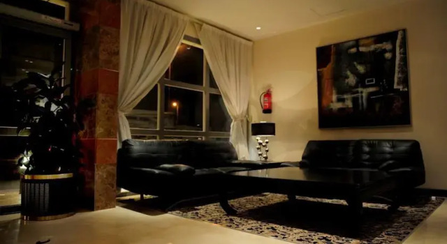 Radoof Hotel Apartment, Забронировать Апартаменты/квартира Бурайда 